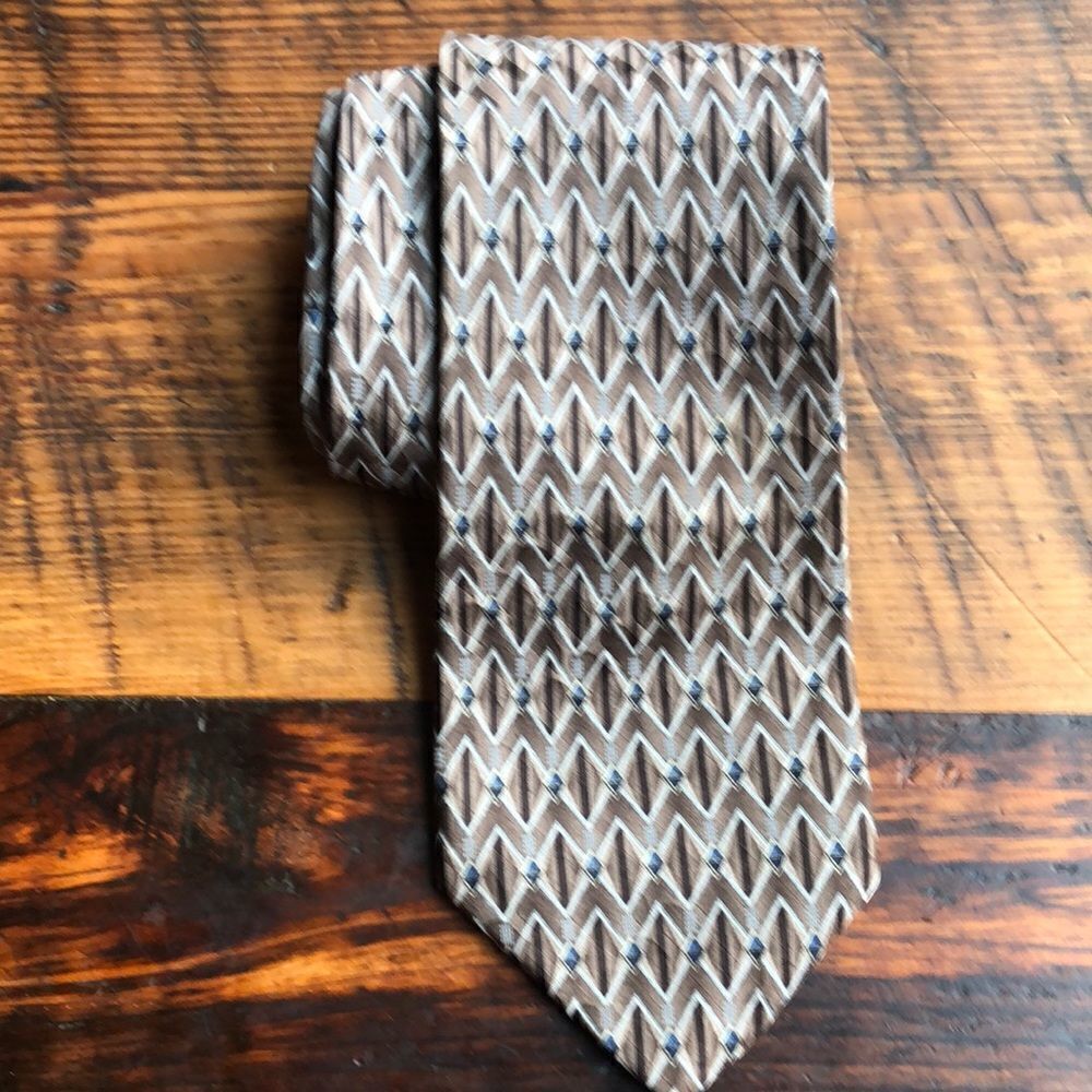 Zylos Gold George Machado 100% Silk Tie Khaki and Navy Geometric Diamond Design